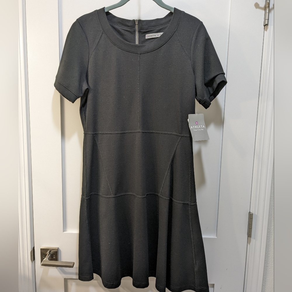 Athleta EnRoute dress